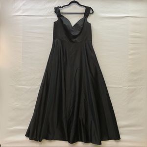 Formal Event Black Tie Long Classic Black Dress Sweetheart 14 - Flawed